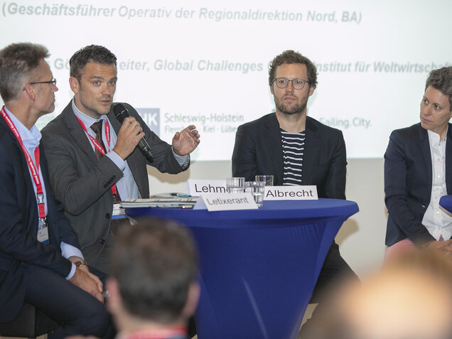Discussion on stage