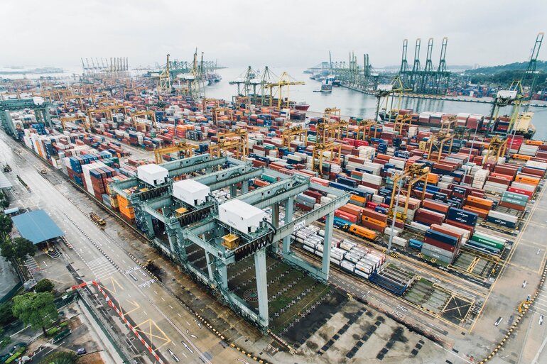 Container harbor
