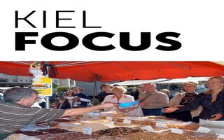 Cover Kiel Focus: Verkäufer auf dem Wochenmarkt