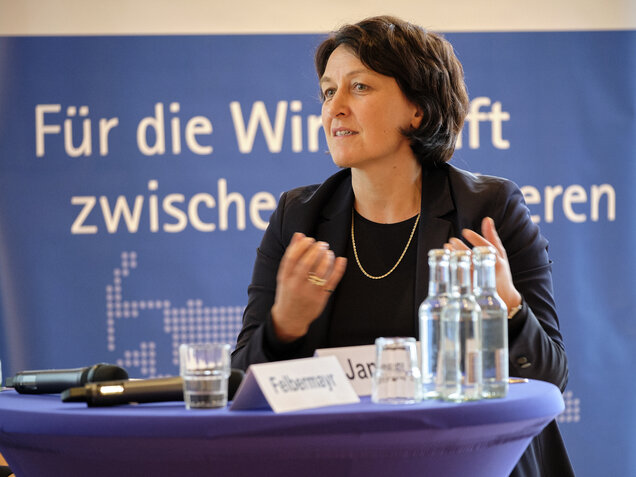Marion Jansen (Chief Economist, International Trade Centre)
