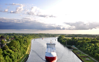 Schiff auf dem Nord-Ostsee-Kanal