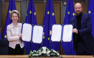 Brexit Deal Leyen Michel