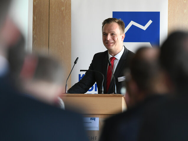 Jens Südekum on stage