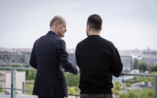 German chancellor Olaf Scholz and Wolodymyr Selensky, President of Ukraine