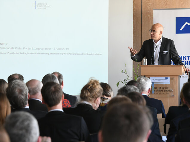 Welcoming address by Gabriel Felbermayr